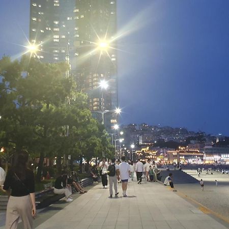 Haeundai Beach 1 Cho Apartment ปูซาน ภายนอก รูปภาพ